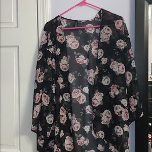 FLORAL FOREVER21 KIMONO